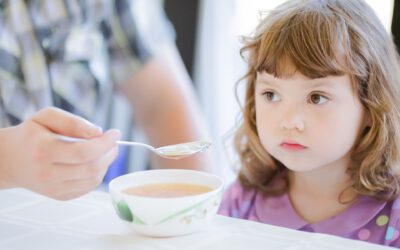 Picky-Eating bei Kindern: Was das ist und was Eltern tun können
